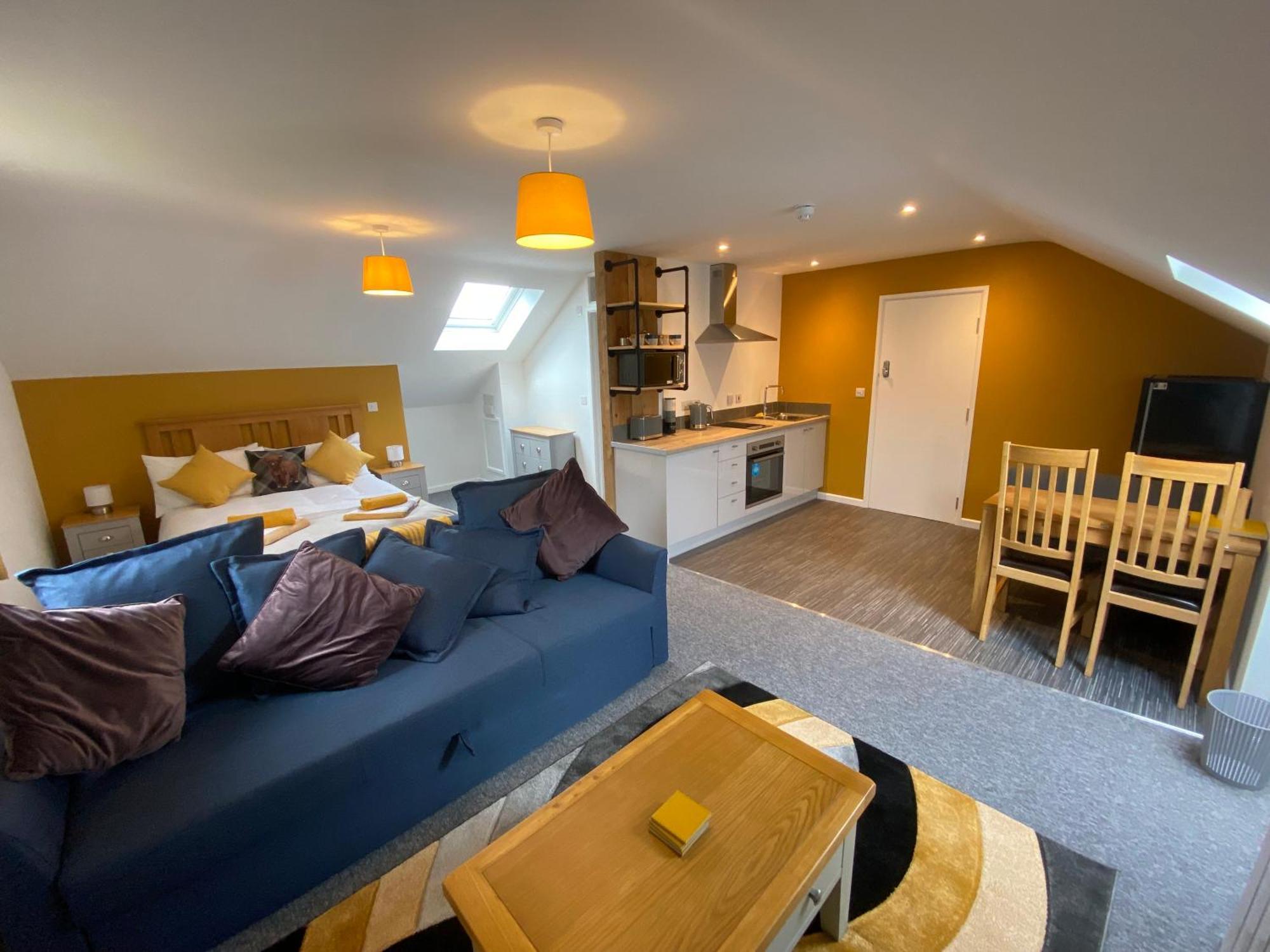 Modern Studio Apartment Set Beneath The Black Mountains A Stones Throw From The Offas Dyke Path Clodock Экстерьер фото