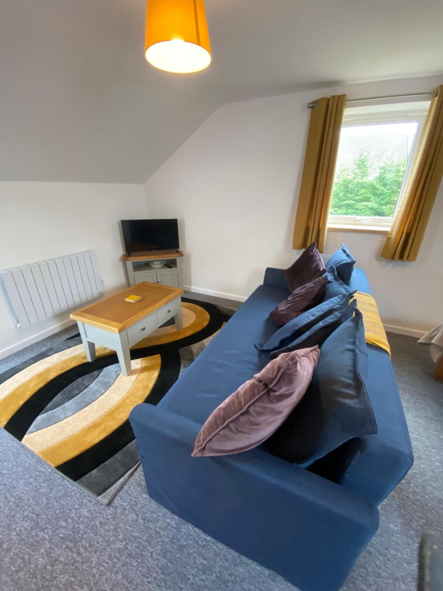 Modern Studio Apartment Set Beneath The Black Mountains A Stones Throw From The Offas Dyke Path Clodock Экстерьер фото